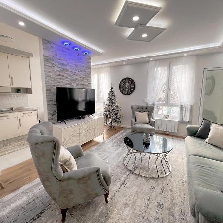 Fontana Apartmani Free Parking Тузла Экстерьер фото