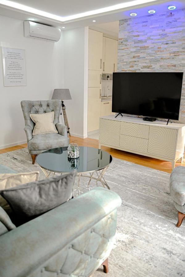 Fontana Apartmani Free Parking Тузла Экстерьер фото